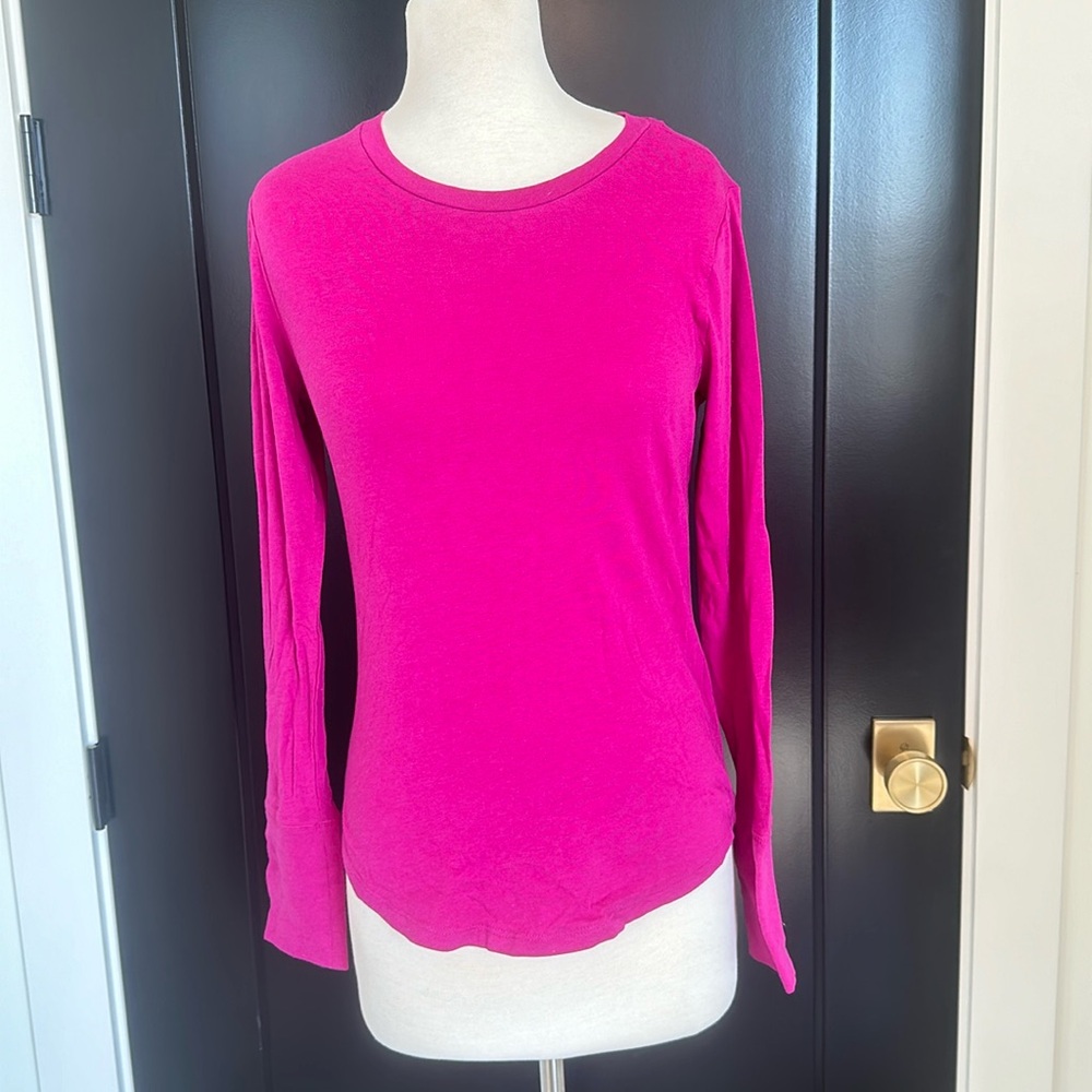 Gap Long Sleeve Feather Tee